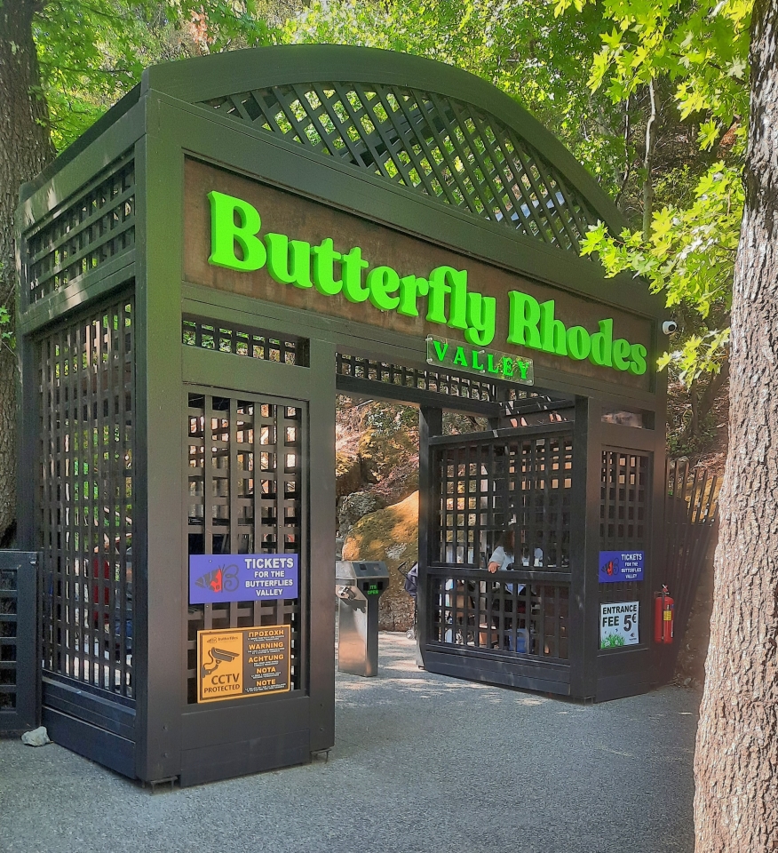 A pillangók völgye - Bejárat