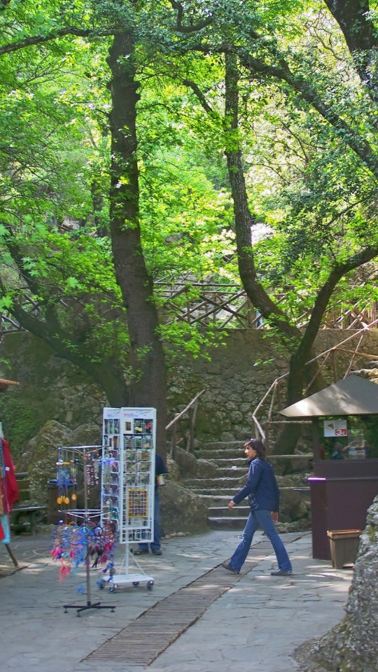 A Pillangók völgye - Bejárat